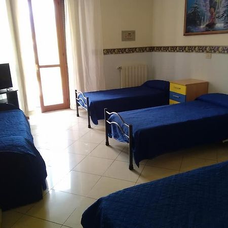 Al Centro Bed & Breakfast Fondi Exterior foto