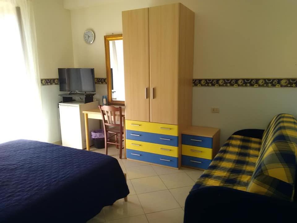 Al Centro Bed & Breakfast Fondi Exterior foto