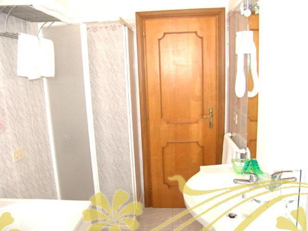 Al Centro Bed & Breakfast Fondi Exterior foto